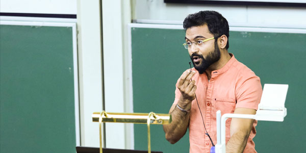 Sourav Saha speaking at the Wits Science Slam competition